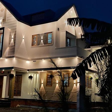 Rockland Holidays Ramakkalmedu Esterno foto